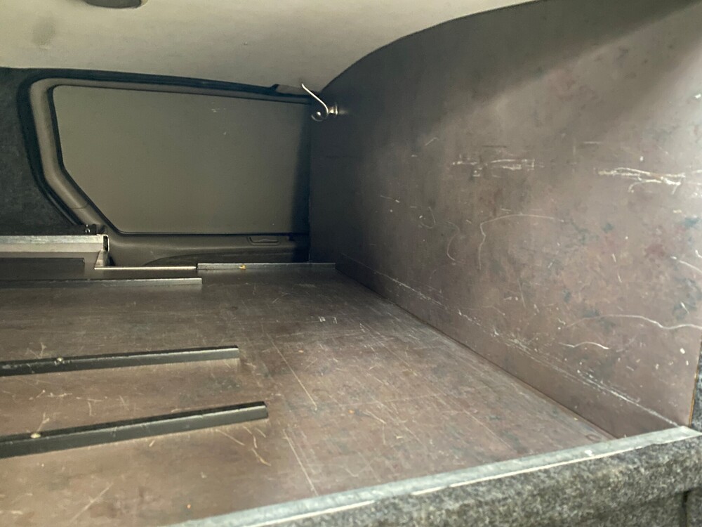 Chrysler Grand Voyager Funeral Car Transfer Car 2.5 2002 Orig.NL, 29-PDR-6.