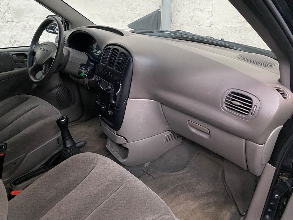 Chrysler Grand Voyager Funeral Car Transfer Car 2.5 2002 Orig.NL, 29-PDR-6.