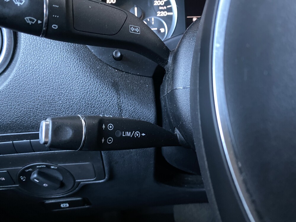 Mercedes-Benz Vito Rouwauto Transfer car 2019 119CDI Orig.NL, V-742-XB.