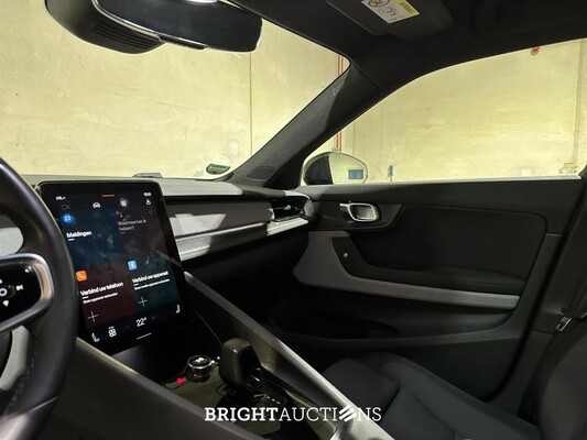 Polestar 2 Long Range Dual Motor Launch Edition 78kWh 408pk 2020 (Origineel-NL + 1e Eigenaar) J-075-LS