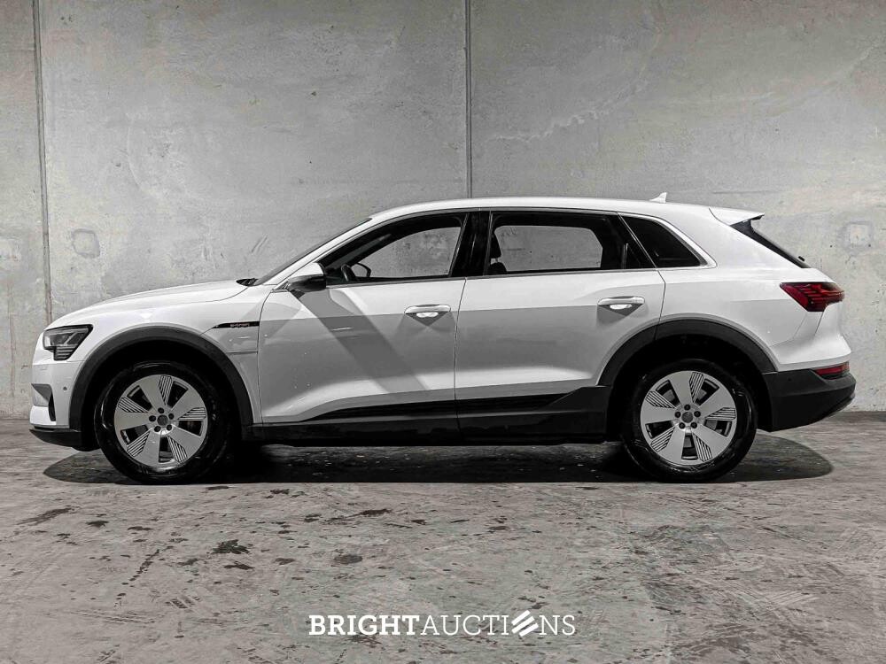 Audi e-tron 55 Quattro 95 kWh 360pk 2019 (Origineel-NL), G-426-HT