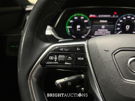 Audi e-tron 55 Quattro 95 kWh 360pk 2019 (Origineel-NL), G-426-HT