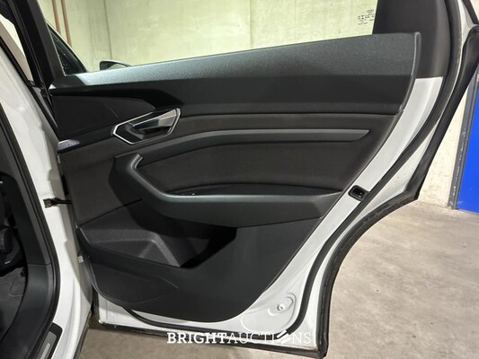 Audi e-tron 55 Quattro 95 kWh 360pk 2019 (Origineel-NL), G-426-HT