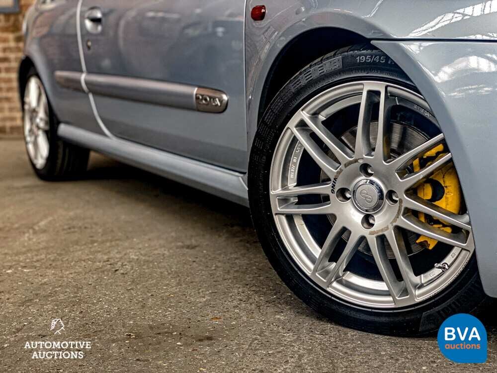 Renault Sport Clio RS2.0 2004 -YOUNGTIMER-.