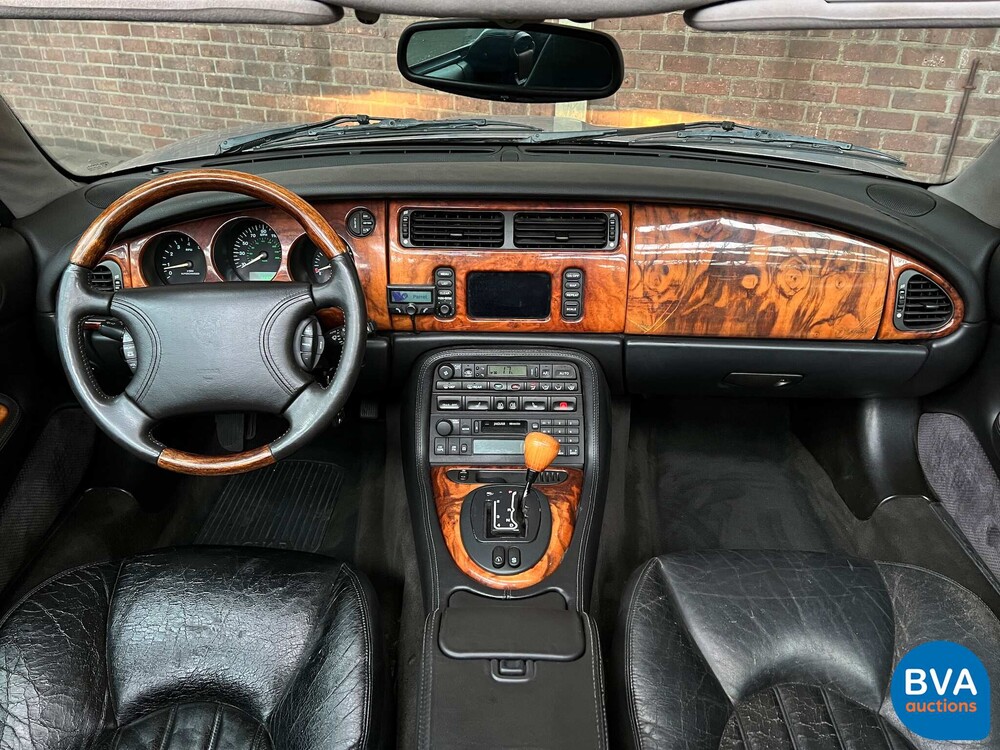 Jaguar XKR 4.0 V8 Cabriolet 294 PS 2000, 41-JX-B2.