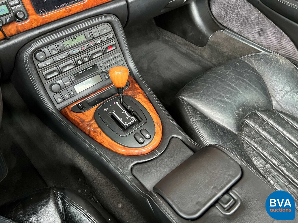 Jaguar XKR 4.0 V8 Cabriolet 294 PS 2000, 41-JX-B2.