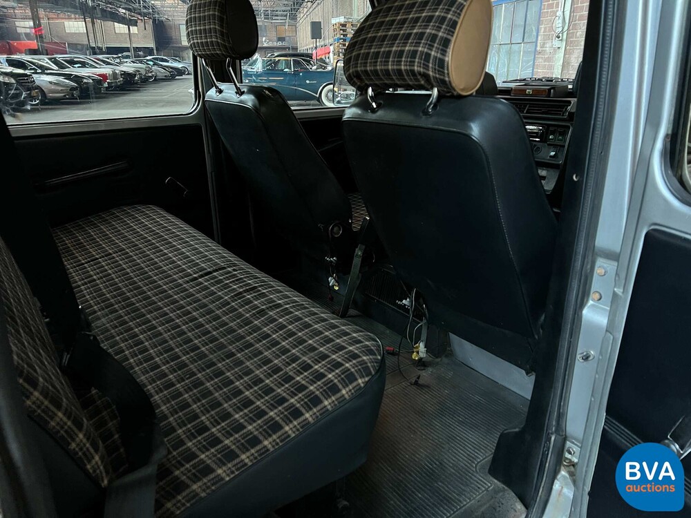 Mercedes-Benz 300GD Turbo Barndoors G-Klasse 125 PS 1980, P-061-DS.