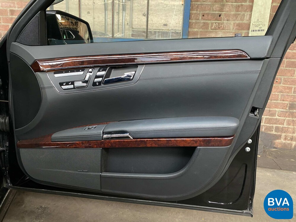 Mercedes Benz S600 Lang 5.5 V12 517pk 2006 S-Klasse -Youngtimer-.