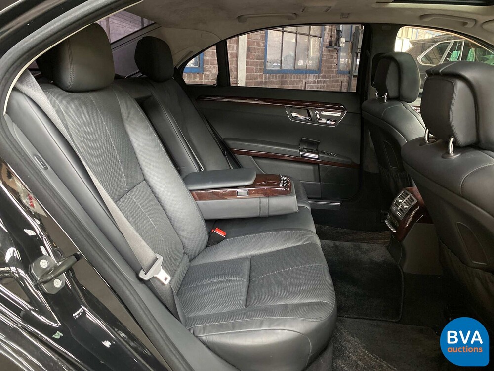 Mercedes Benz S600 Lang 5.5 V12 517pk 2006 S-Klasse -Youngtimer-.