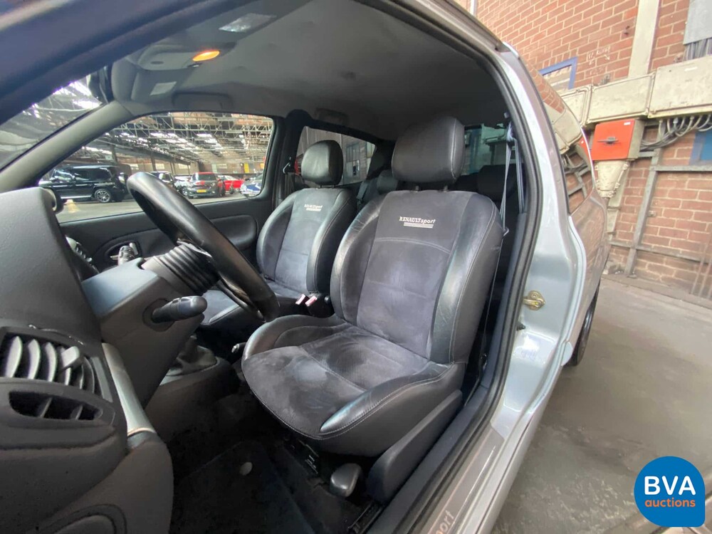 Renault Clio Sport RS2.0 172PS 2005 -YOUNGTIMER-.