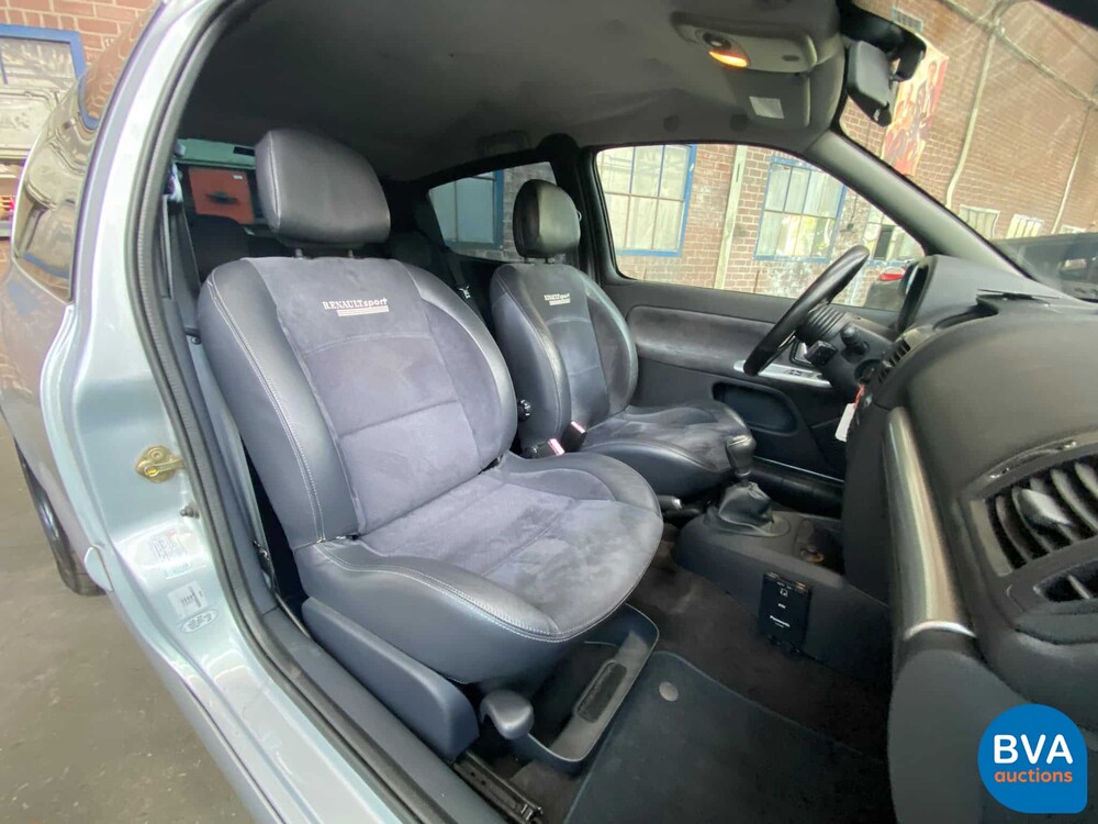 Renault Clio Sport RS2.0 172PS 2005 -YOUNGTIMER-.