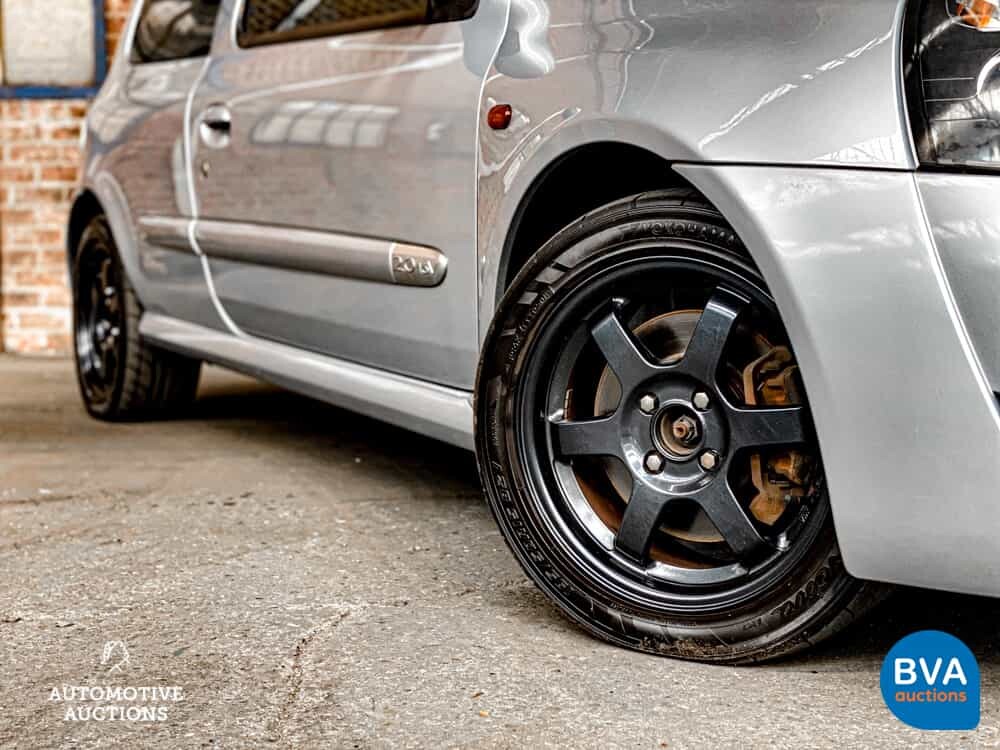 Renault Clio Sport RS2.0 172PS 2005 -YOUNGTIMER-.