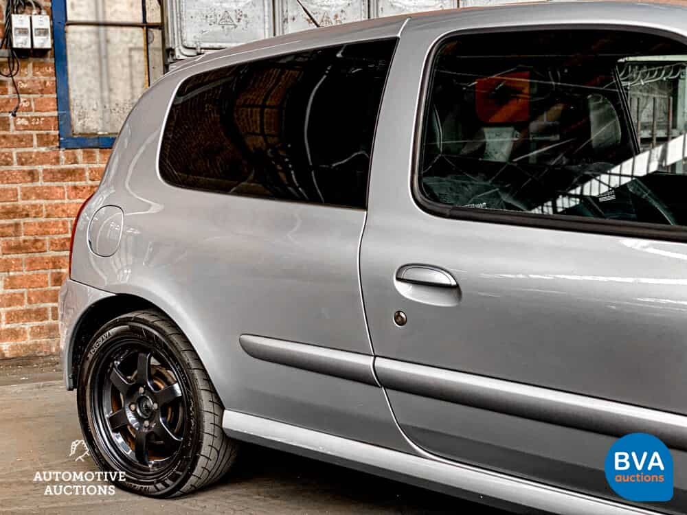 Renault Clio Sport RS2.0 172PS 2005 -YOUNGTIMER-.