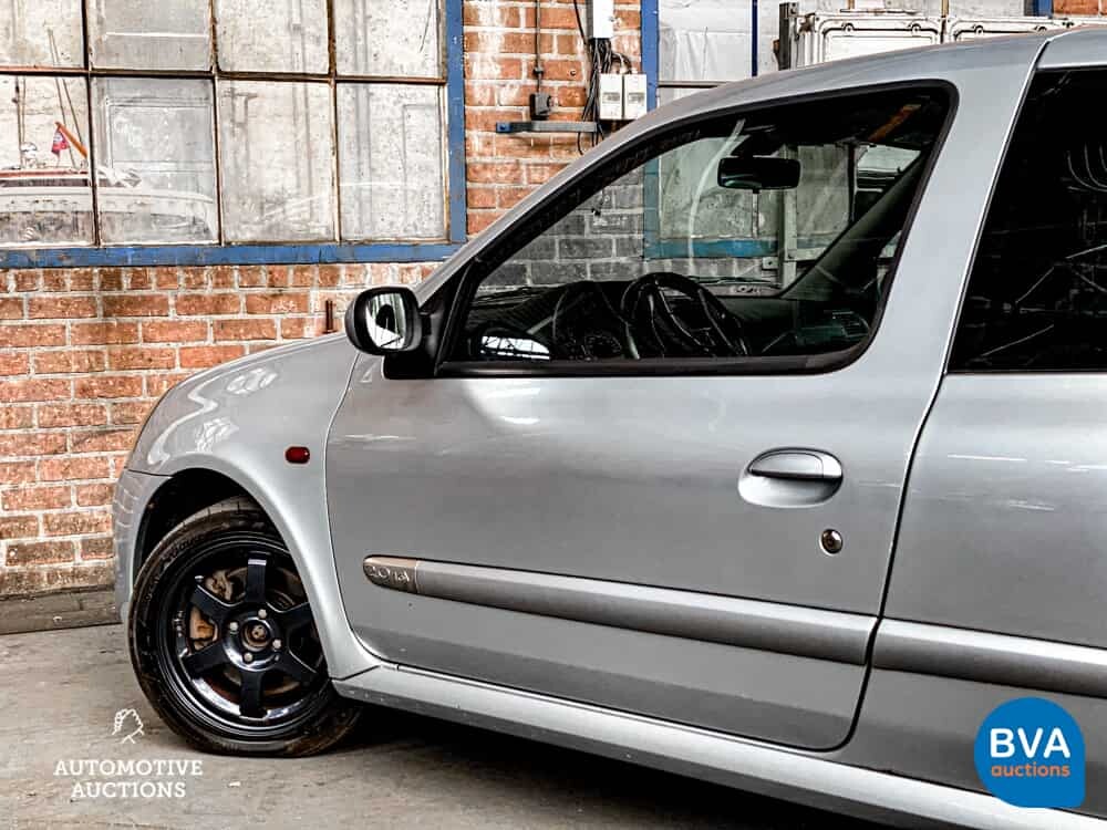Renault Clio Sport RS2.0 172PS 2005 -YOUNGTIMER-.