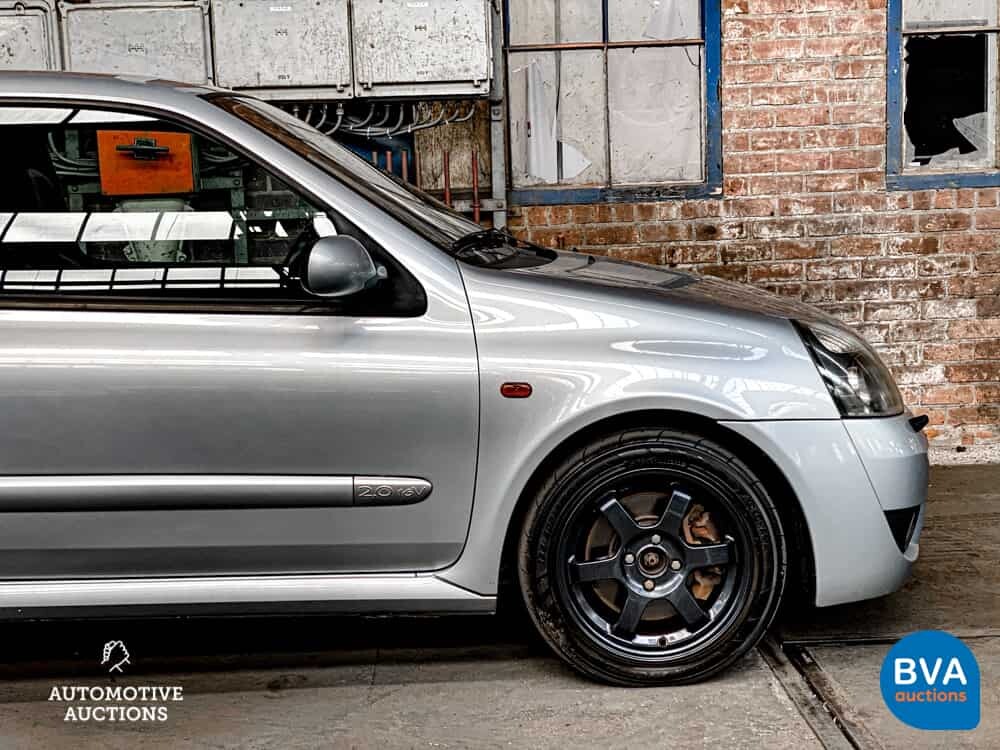 Renault Clio Sport RS2.0 172PS 2005 -YOUNGTIMER-.