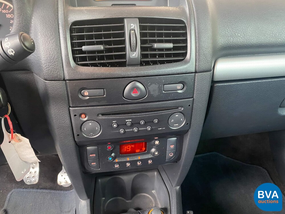 Renault Clio Sport RS2.0 172PS 2005 -YOUNGTIMER-.