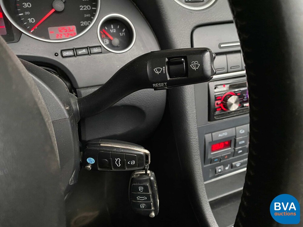 Audi A4 Cabriolet 1.8 Turbo 163pk 2006, XN-107-X