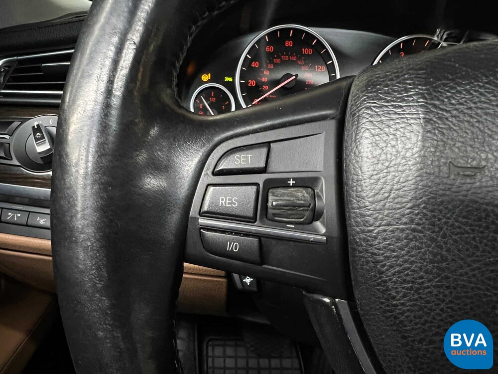 BMW 750i High Executive F04 4.4 V8 7er Serie 407 PS 2009.