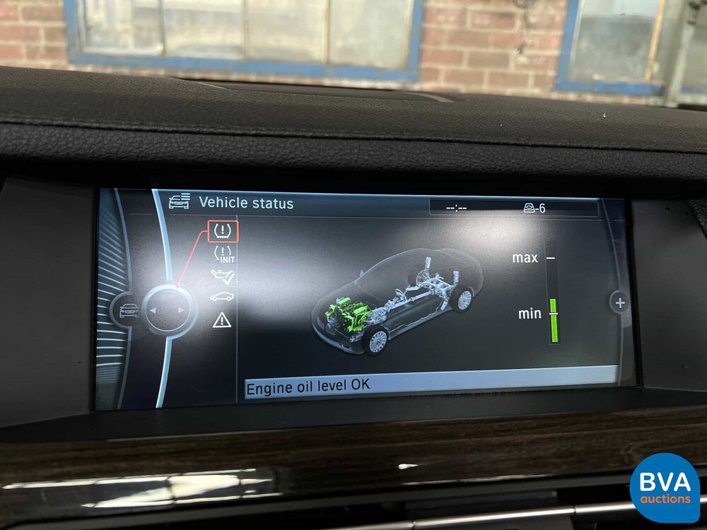 BMW 750i High Executive F04 4.4 V8 7er Serie 407 PS 2009.