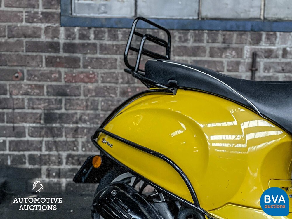 Piaggio Vespa Sprint 25 km 2015, DFB-27-H.