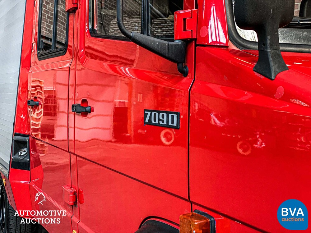 Mercedes-Benz 709D Feuerwehrauto 93PS 1988, BX-12-LK.