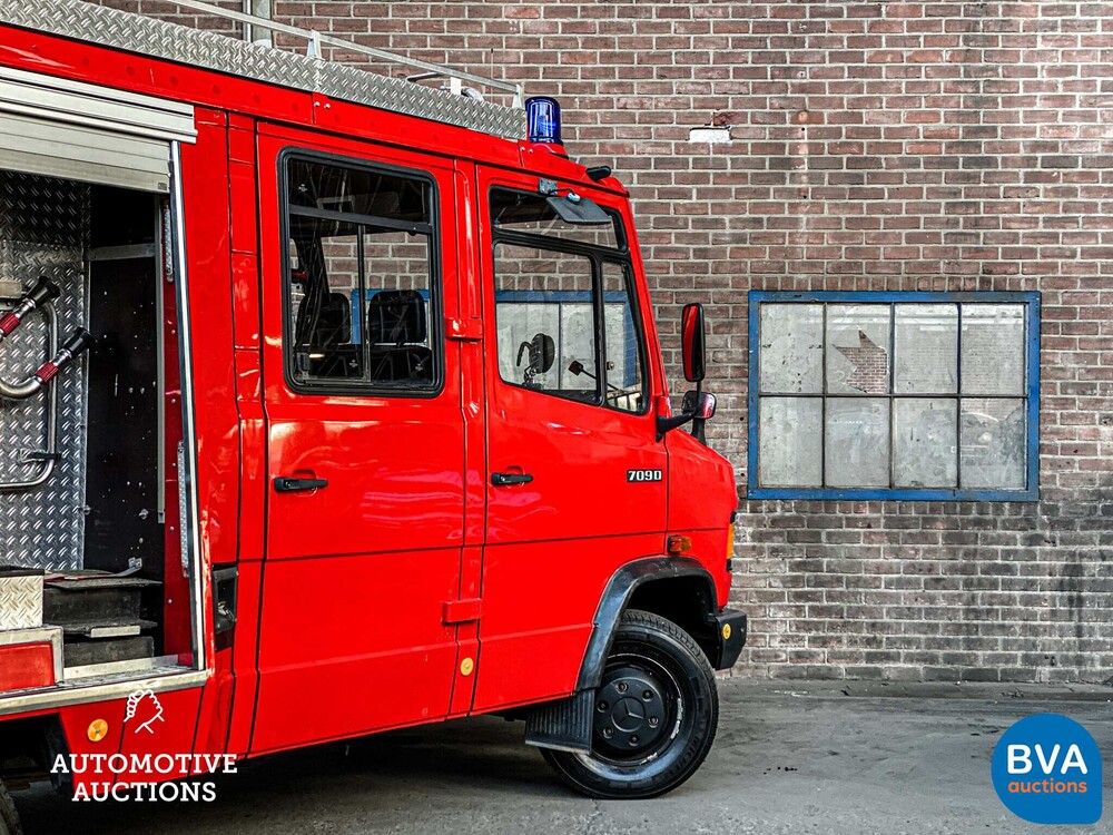 Mercedes-Benz 709D Feuerwehrauto 93PS 1988, BX-12-LK.