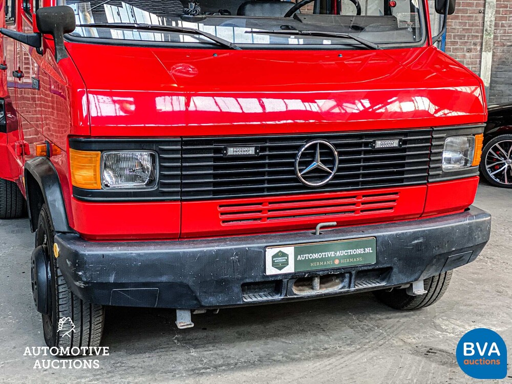 Mercedes-Benz 709D Feuerwehrauto 93PS 1988, BX-12-LK.