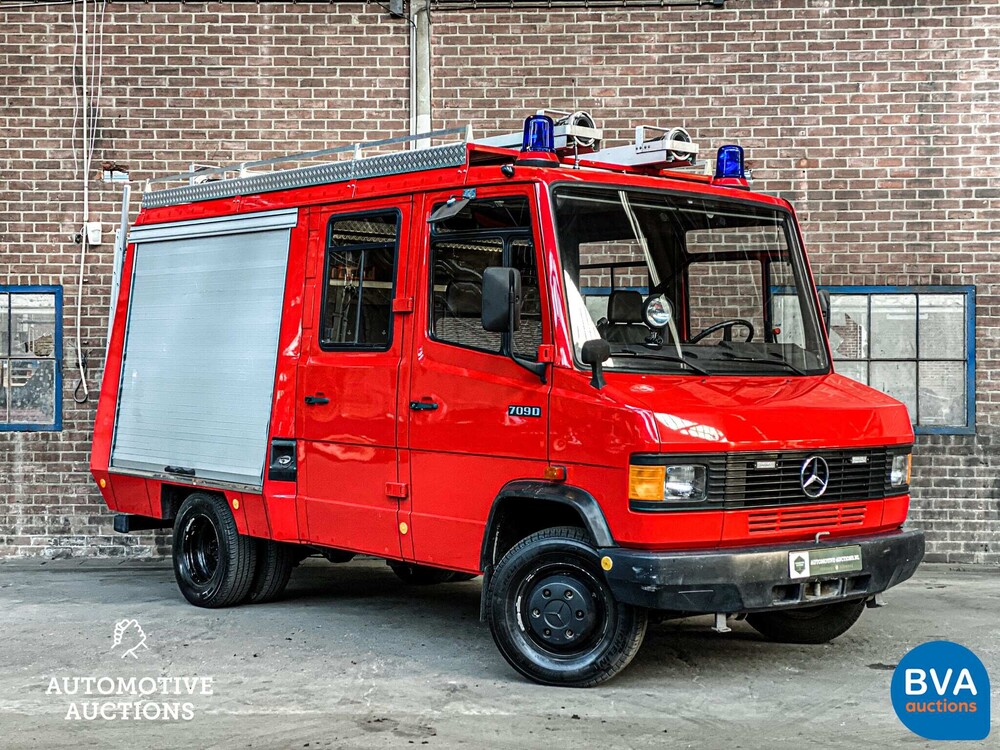 Mercedes-Benz 709D Feuerwehrauto 93PS 1988, BX-12-LK.