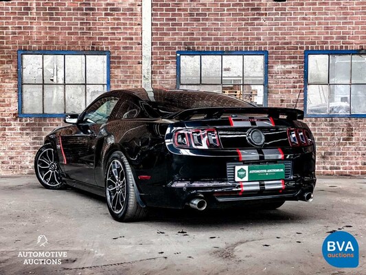 Ford Mustang GT 416hp 2013.