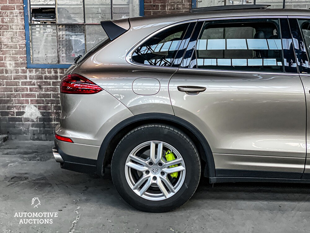 Porsche Cayenne S E-Hybrid 3.0 V6 FACELIFT 416pk 2015 -Org.NL-, 6-ZGG-66
