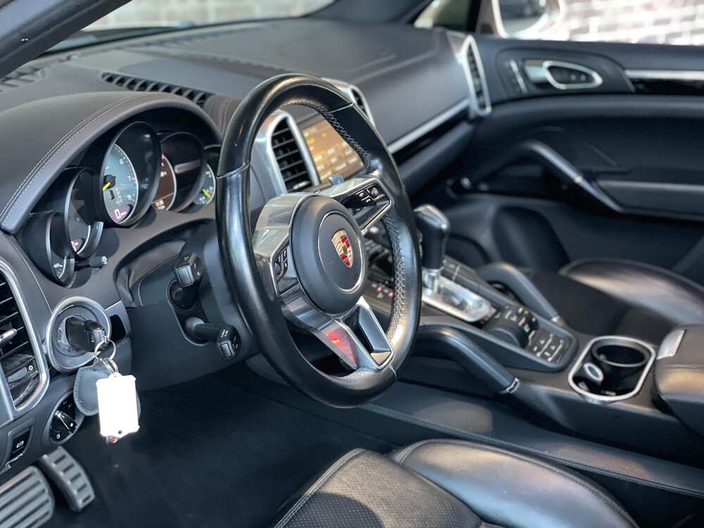 Porsche Cayenne S E-Hybrid 3.0 V6 FACELIFT 416pk 2015 -Org.NL-, 6-ZGG-66