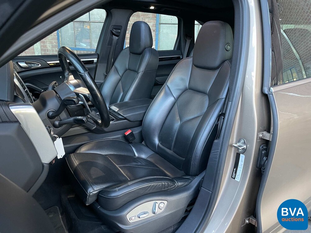 Porsche Cayenne S E-Hybrid 3.0 V6 FACELIFT 416pk 2015 -Org.NL-, 6-ZGG-66