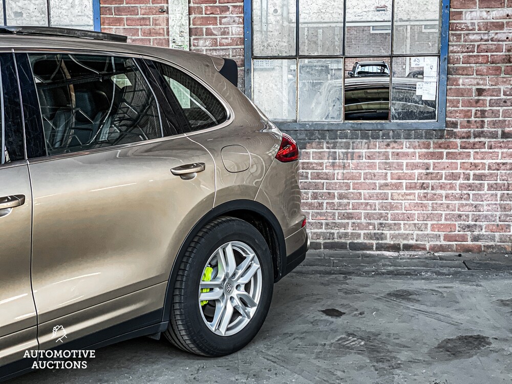 Porsche Cayenne S E-Hybrid 3.0 V6 FACELIFT 416pk 2015 -Org.NL-, 6-ZGG-66