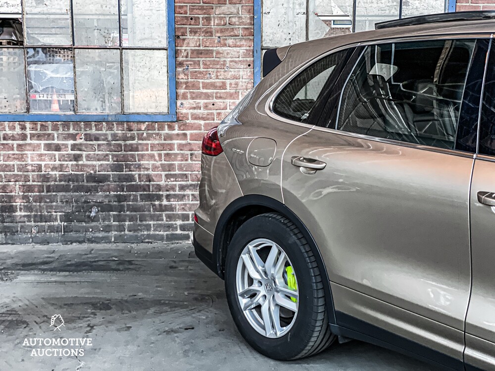 Porsche Cayenne S E-Hybrid 3.0 V6 FACELIFT 416pk 2015 -Org.NL-, 6-ZGG-66