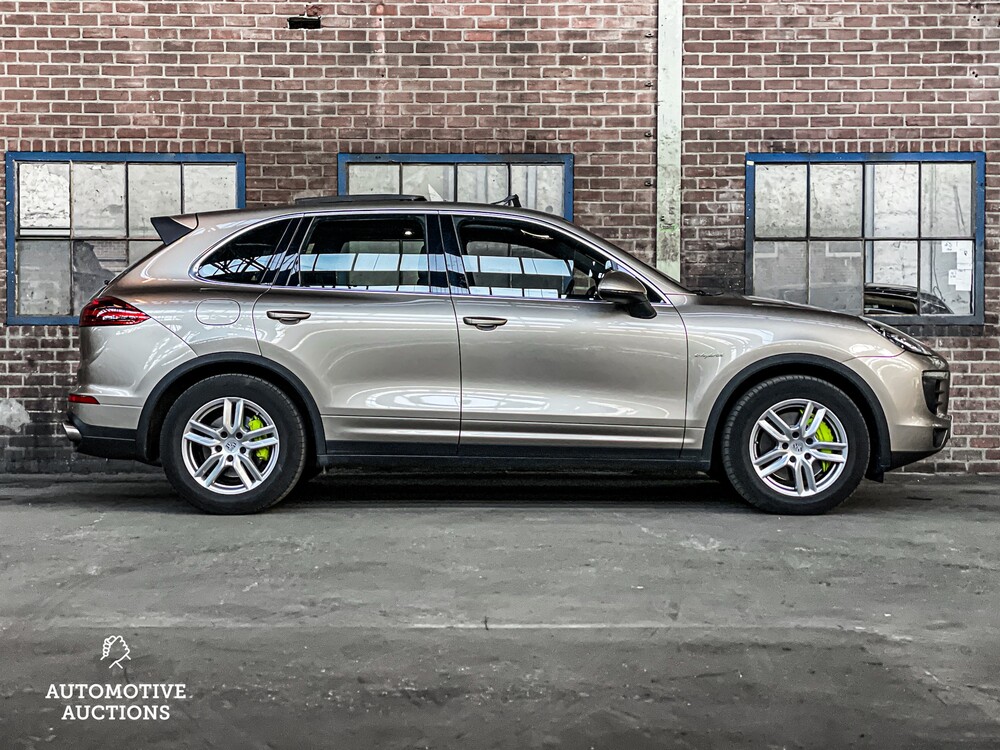 Porsche Cayenne S E-Hybrid 3.0 V6 FACELIFT 416pk 2015 -Org.NL-, 6-ZGG-66