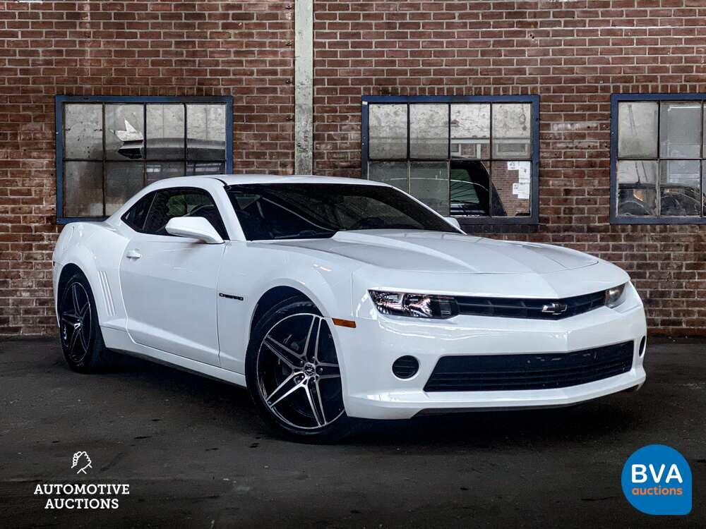 Chevrolet Camaro LS Coupé 323 PS 2014.