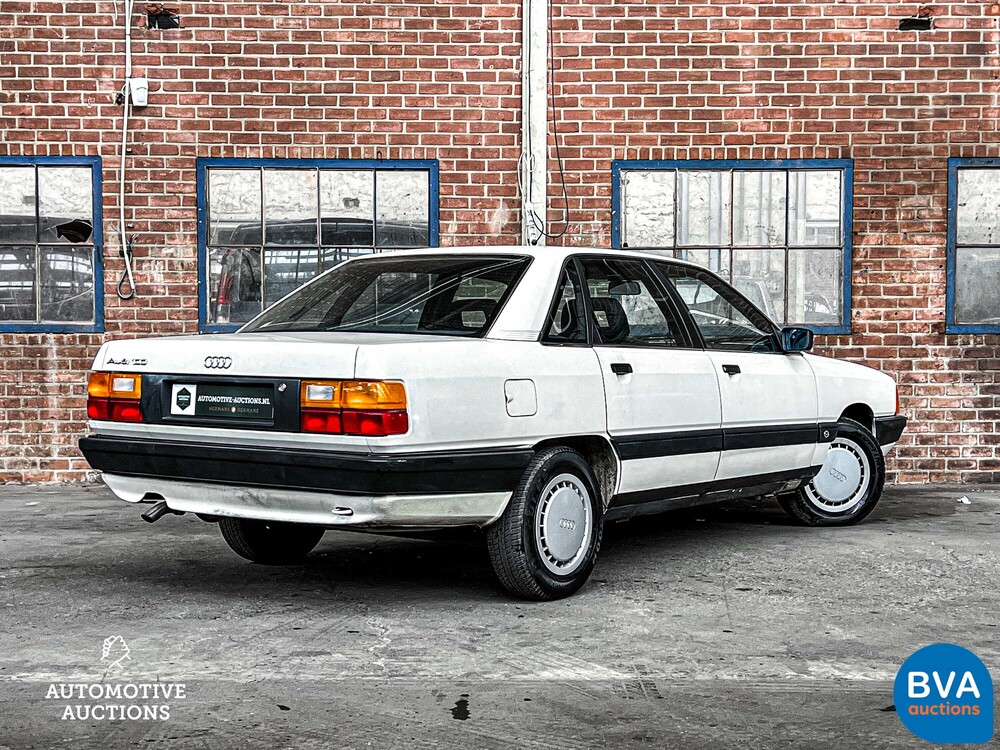 Audi 100 44 1.8 90hp 1988.