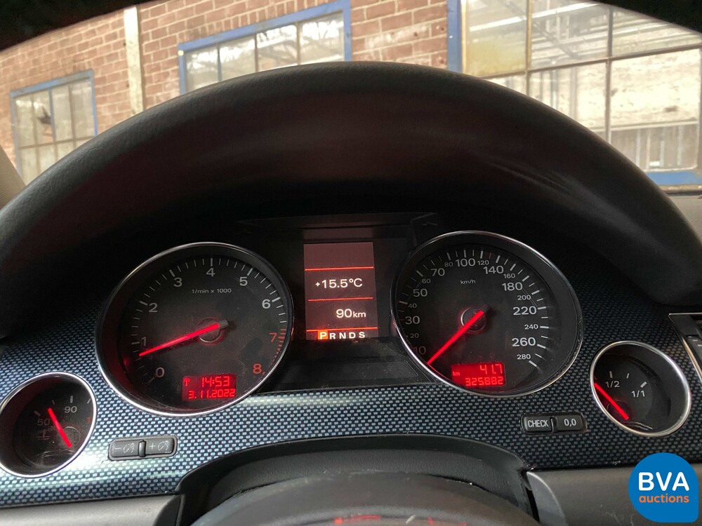 Audi A8 4.2 V8 QUATTRO Pro Line 334hp 2003 -Org. NL-, 69-NF-PK.