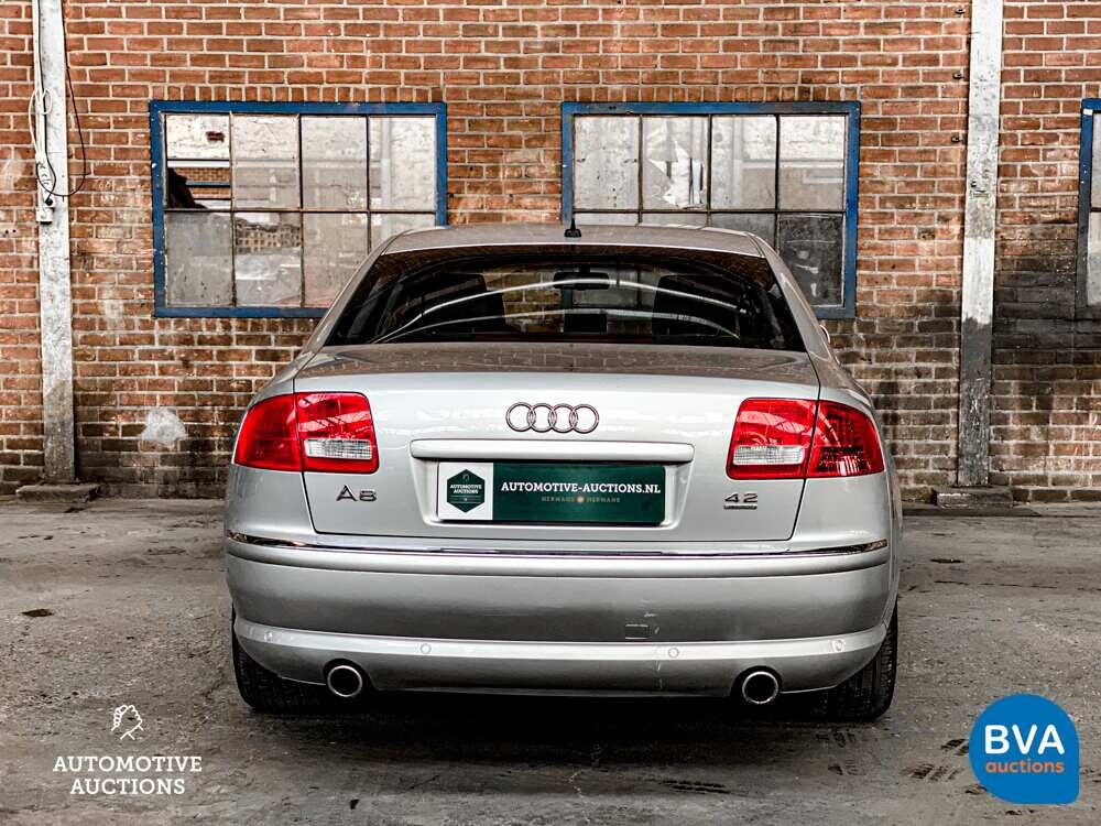Audi A8 4.2 V8 QUATTRO Pro Line 334hp 2003 -Org. NL-, 69-NF-PK.