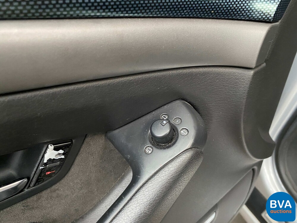 Audi A8 4.2 V8 QUATTRO Pro Line 334hp 2003 -Org. NL-, 69-NF-PK.