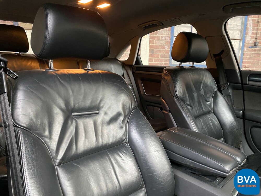 Audi A8 4.2 V8 QUATTRO Pro Line 334hp 2003 -Org. NL-, 69-NF-PK.