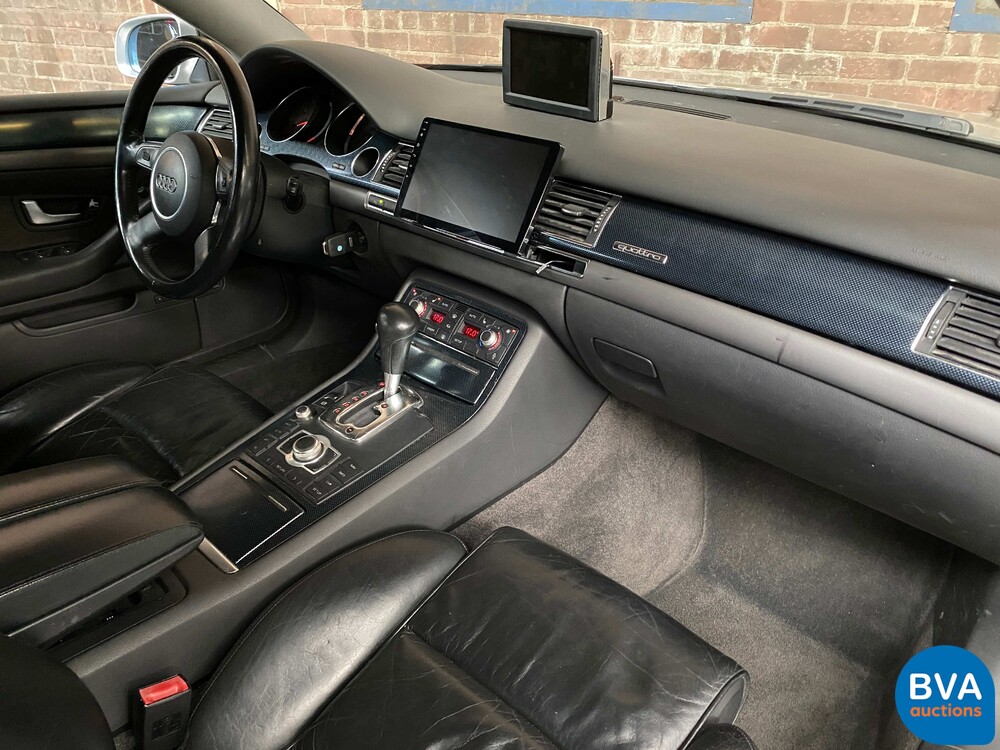 Audi A8 4.2 V8 QUATTRO Pro Line 334hp 2003 -Org. NL-, 69-NF-PK.