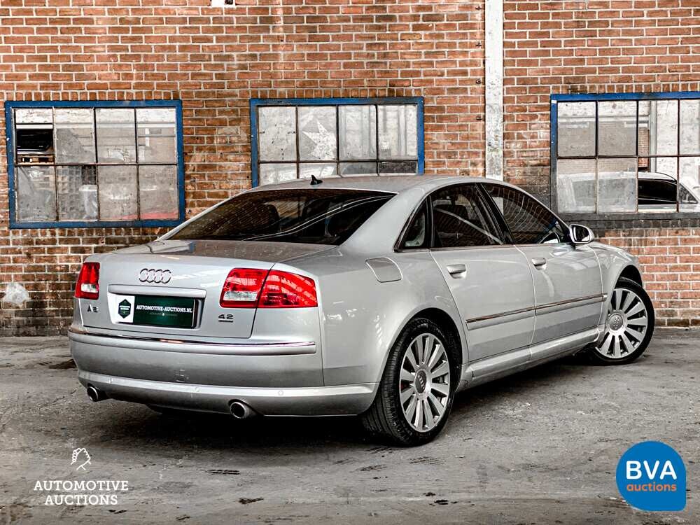 Audi A8 4.2 V8 QUATTRO Pro Line 334hp 2003 -Org. NL-, 69-NF-PK.