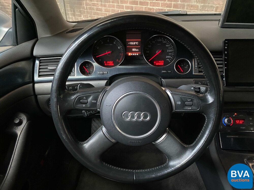 Audi A8 4.2 V8 QUATTRO Pro Line 334hp 2003 -Org. NL-, 69-NF-PK.