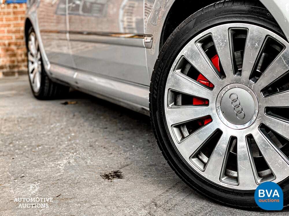 Audi A8 4.2 V8 QUATTRO Pro Line 334hp 2003 -Org. NL-, 69-NF-PK.