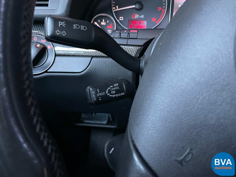 Audi S4 Avant 4.2 V8 QUATTRO 344 PS 2004, ZH-913-Z.