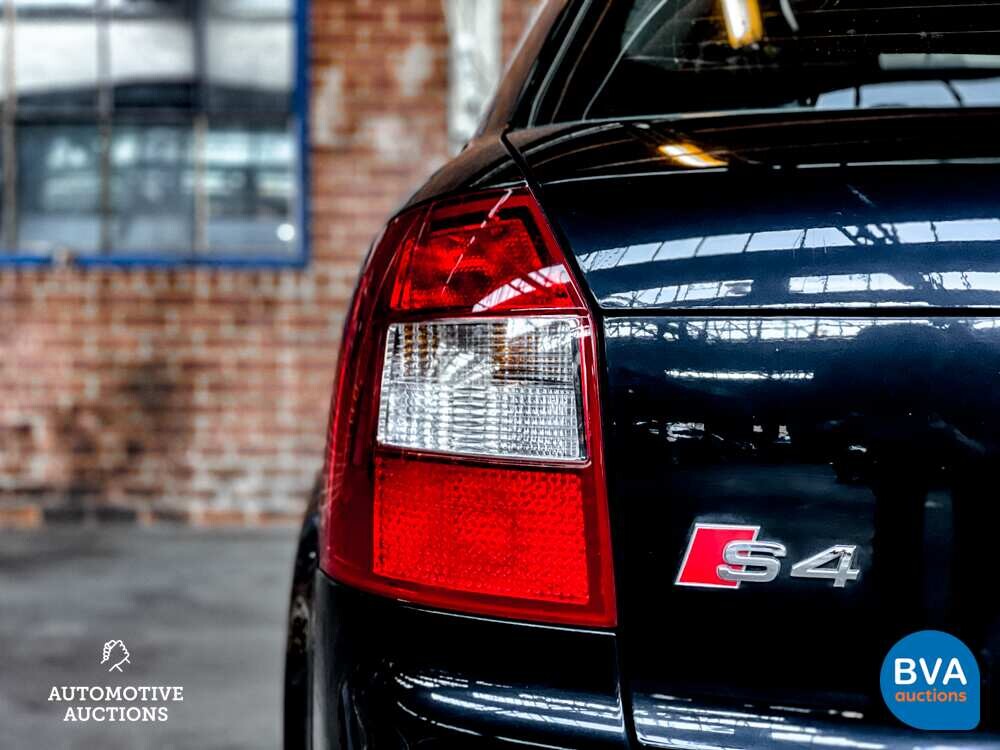Audi S4 Avant 4.2 V8 QUATTRO 344 PS 2004, ZH-913-Z.