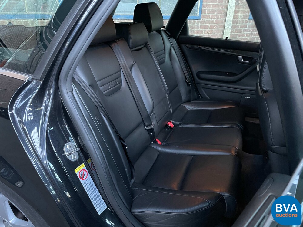 Audi S4 Avant 4.2 V8 QUATTRO 344 PS 2004, ZH-913-Z.