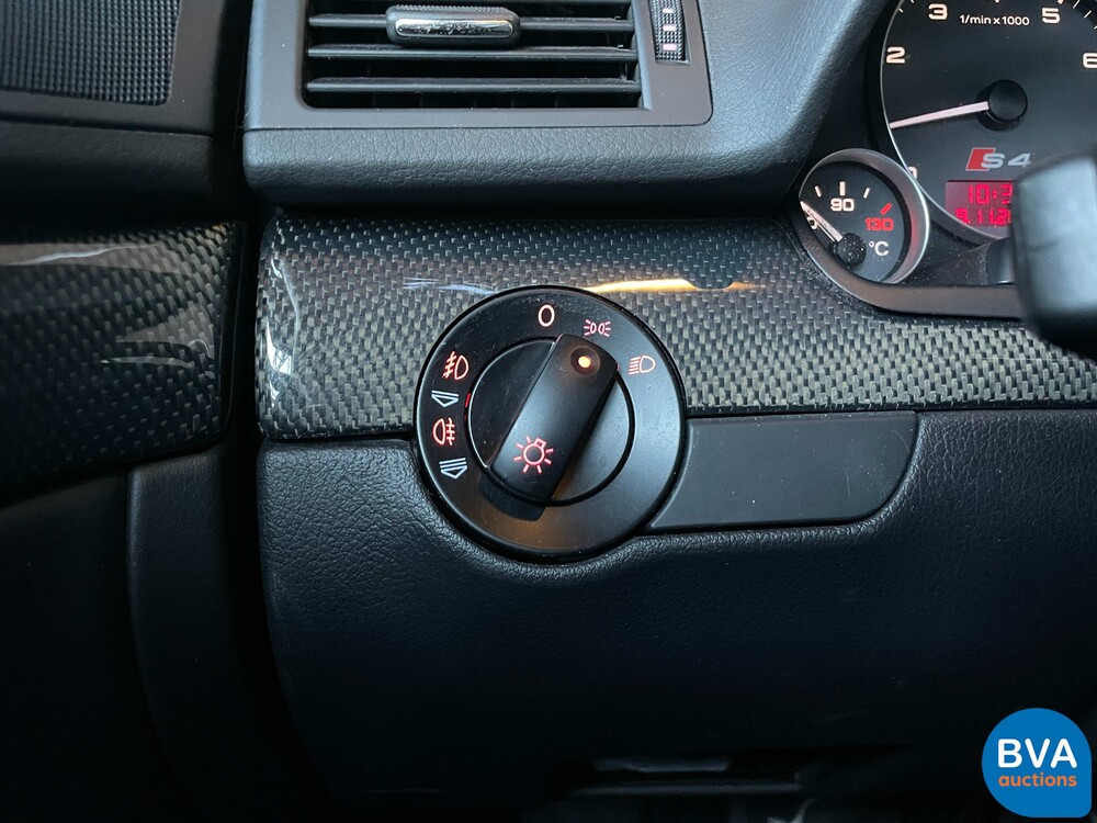 Audi S4 Avant 4.2 V8 QUATTRO 344 PS 2004, ZH-913-Z.