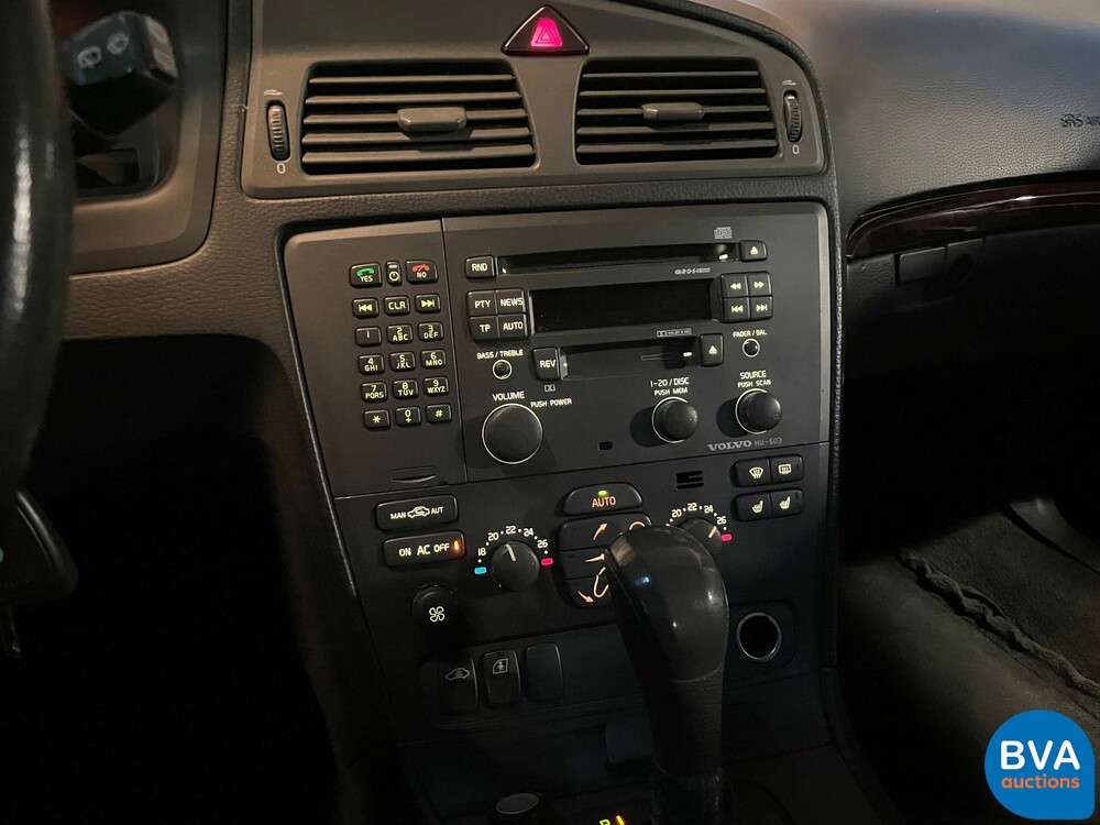 Volvo V70 2.4T Gtr. c.l. 200 PS 2001, 65-PL-FK.